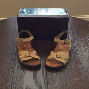 REFRESH Sandals
